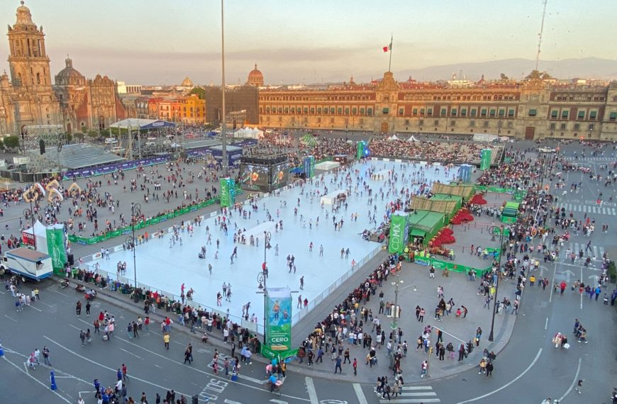 The world’s largest skating rink: Glice Eco-Rink on Mexico City’s Zócalo