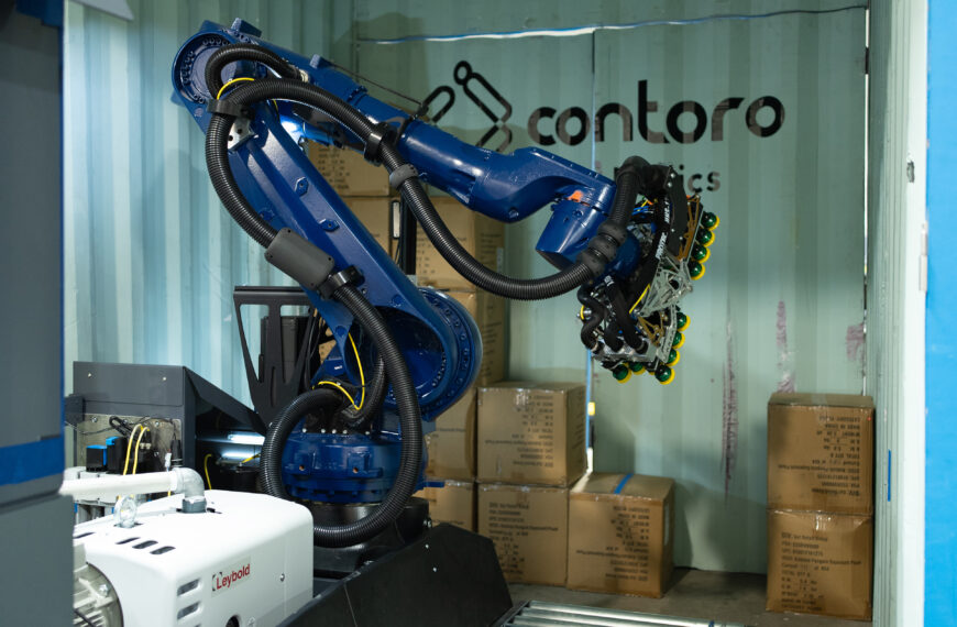 Contoro Robotics & States Logistics Celebrate One Year of Automated Trailer Unloading – 450 Trailers Offloaded and a Growing Flock of “Dock Ducks” Planned for 2026