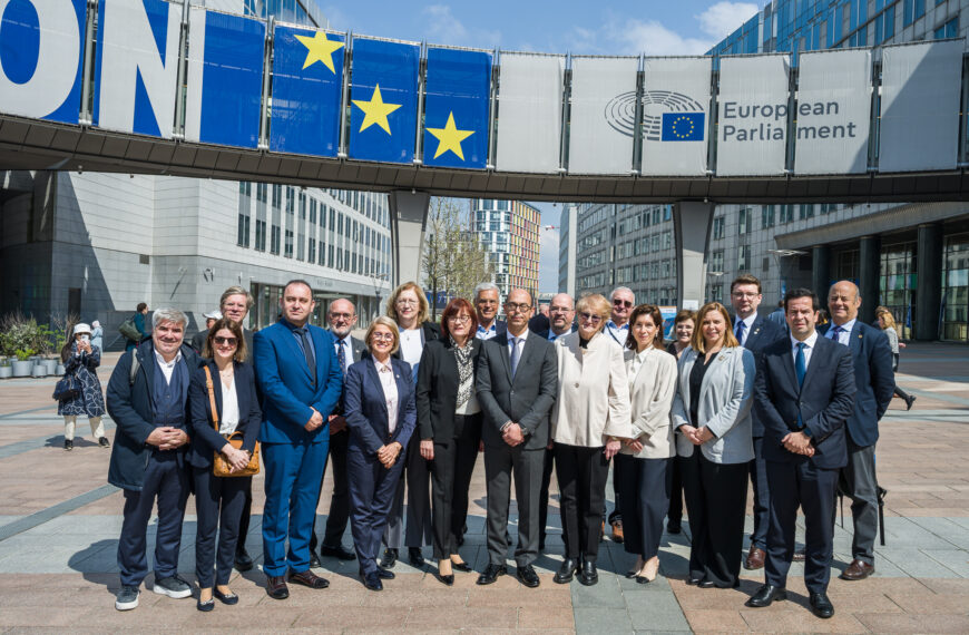 ECEC and ECCE present a European engineering vision for affordable, safe and sustainable housing in the European Parliament